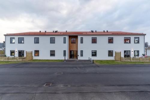 El edificio en el que está la casa vacacional