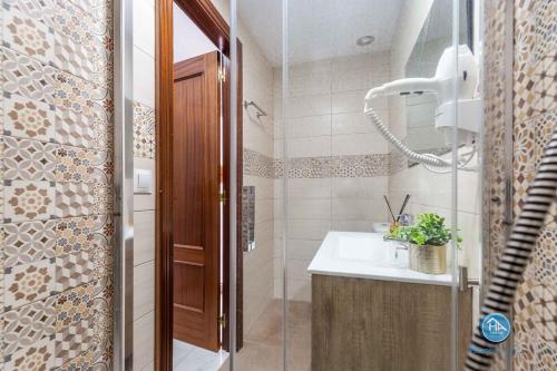 Ένα μπάνιο στο High-End Premium Studio with Terrace - Malaga Center