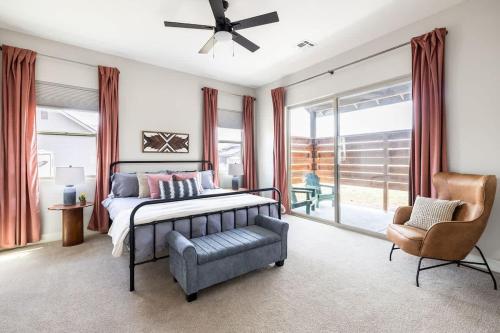Gallery image of The Pines & Putters Retreat in Williams