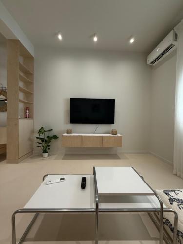 Luxury Residency I Filolaou Blue