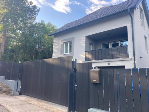 Budova, kde se apartmán nachází