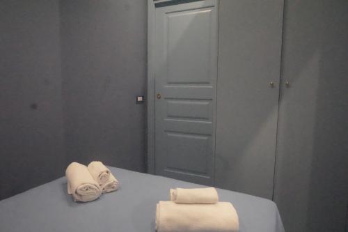 Ένα ή περισσότερα κρεβάτια σε δωμάτιο στο Paradise Luxury Apartments