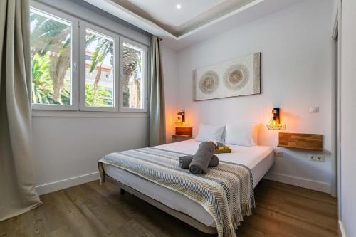 Premium Apartment Downtown by TuriVida
