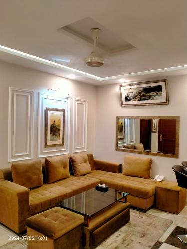 Coin salon dans l'établissement Imperial Suites