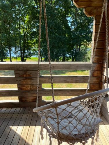 Gallery image of Au bord du lac IV in Montigny-en-Morvan