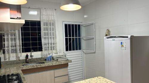 Η κουζίνα ή μικρή κουζίνα στο Espaço Vista Verde Botucatu