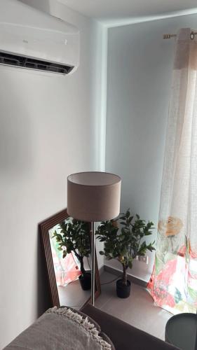 マルサシュロックにあるStylish Seaside 1br Maisonette Marsaxlokk Bayのギャラリーの写真