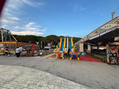 Ο χώρος παιχνιδιού για παιδιά στο Lydia's Place by the beach