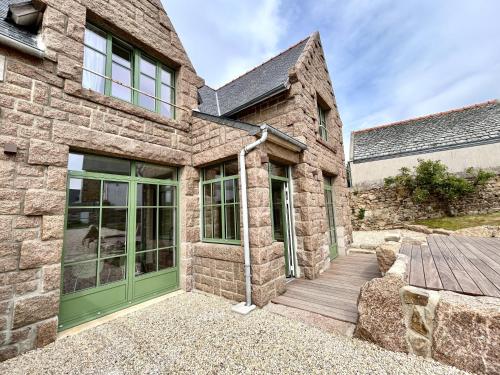 TI NEVEZ - Elégante Maison en Granit Ploumanach