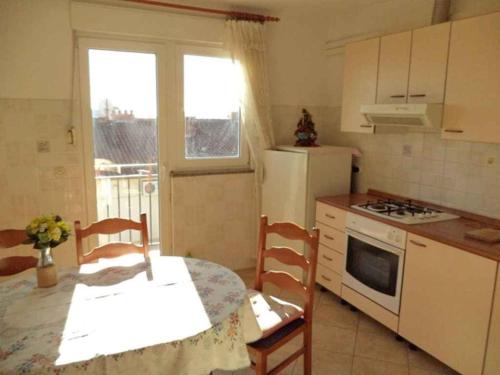 Two-Bedroom Apartment in Pula II