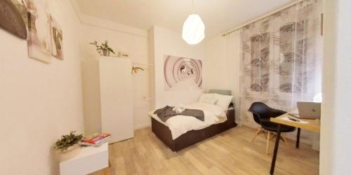 Giường trong phòng chung tại Comfort Rooms Budget - Old Town