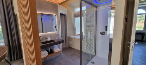 Bilik mandi di B&B Villa Dina