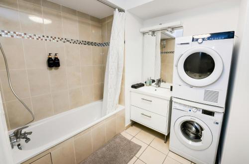 Ένα μπάνιο στο Cocon Prestige Lyonnais : Sécurité et Commodités