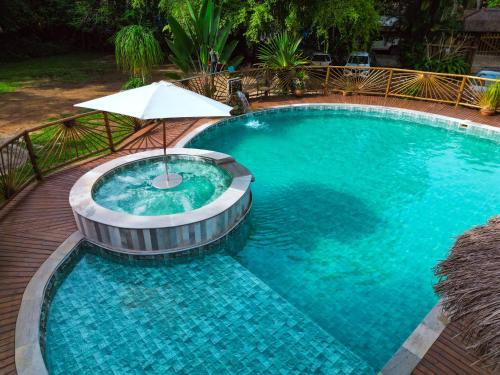 Kolam renang di atau dekat dengan VELINN Pousada Bali Itamambuca
