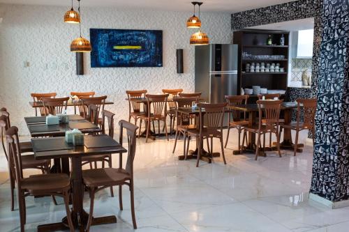 Restaurace v ubytování Pousada Mirante da Prainha