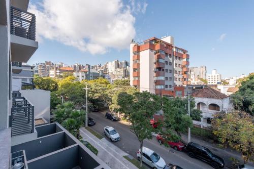an aerial view of a city street with buildings at Skyline Parque Moinhos by LikeHome in Floresta