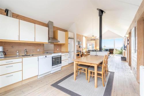 Φωτογραφία από το άλμπουμ του 711-Hvide-Sande-Slusen-11 σε Hvide Sande