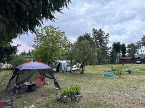 Kamping Szkotekにある庭