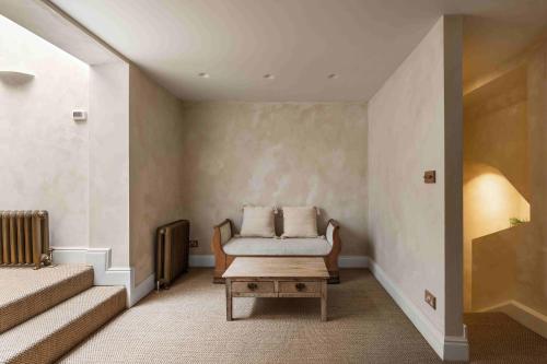 Χώρος καθιστικού στο Chantry House with Free Parking By My Getaways