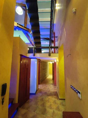Φωτογραφία από το άλμπουμ του Noir Royale - Modern, Luxury, 3-level apartment στη Σουμπότιτσα
