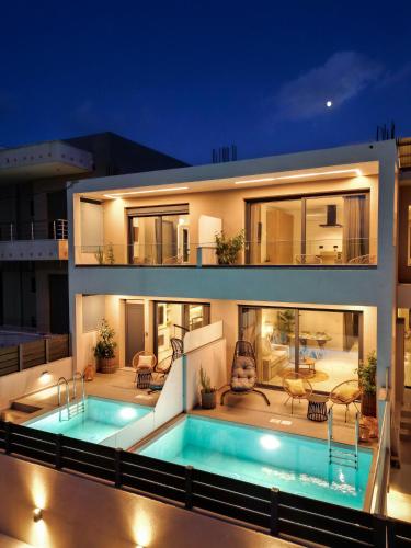 Aqua luxury apartments