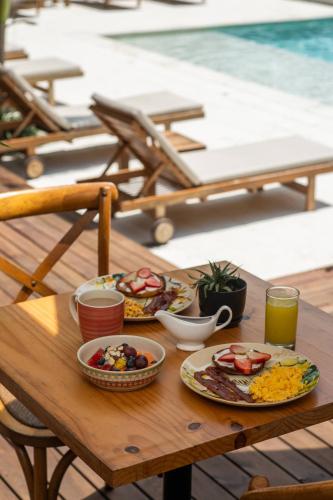 Jídlo v hotelu nebo okolí