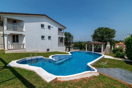 Holiday house with a swimming pool Radmani, Porec - 16440