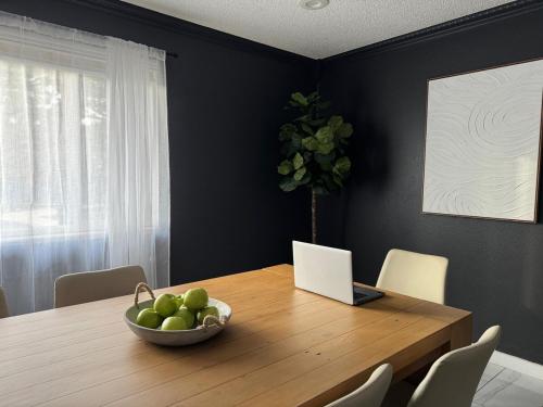 Gambar di galeri bagi Spacious 5BR, Epic Backyard, Perfect Gatherings di Arvada