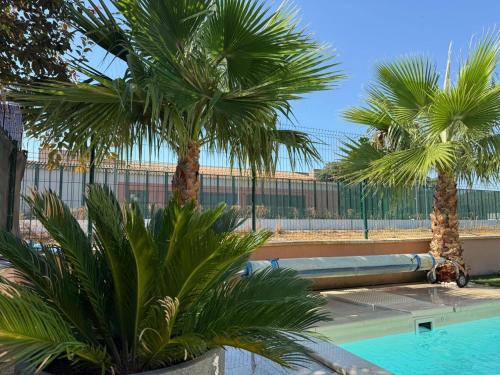 Πισίνα στο ή κοντά στο Charming ground floor house with pool