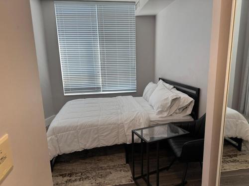 Afbeelding uit fotogalerij van Stylish 2BR Suite by Square One in Mississauga