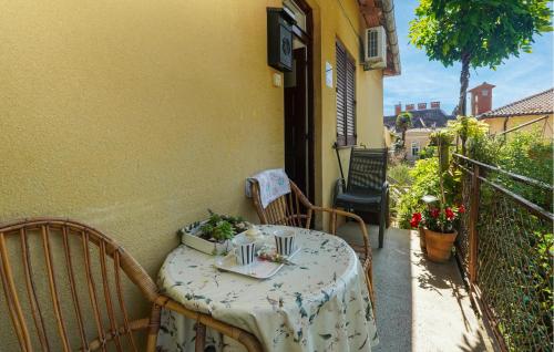 Beautiful Apartment In Lovran With Wifi