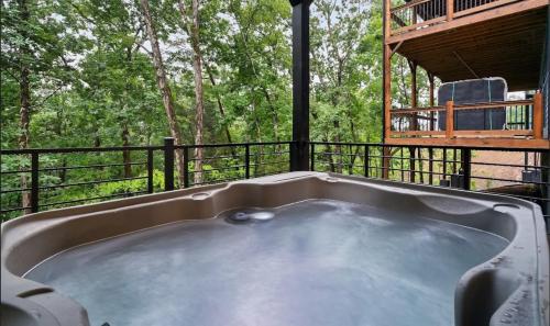 Cozy Retreat Luxurious stay with Pool & Hot Tub photo 9