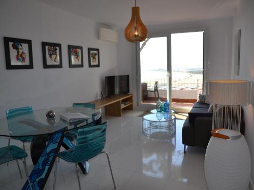 Appartement Moderne avec Terrasse et Parking à L'Estartit Centro
