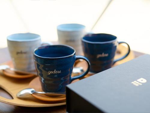 Kemudahan buat kopi dan teh di Godere hotel Fujisanakako Tabist