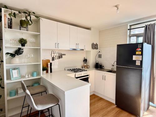 Η κουζίνα ή μικρή κουζίνα στο 508 Light And Delightful 1br Balcony-parkng-pool