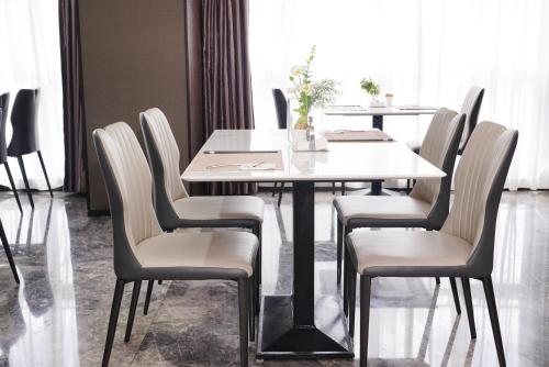 Ruang duduk di Zhonghao International Hotel