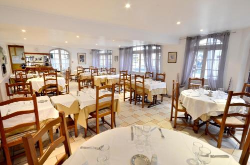 Εστιατόριο ή άλλο μέρος για φαγητό στο Hôtel de l'Ours