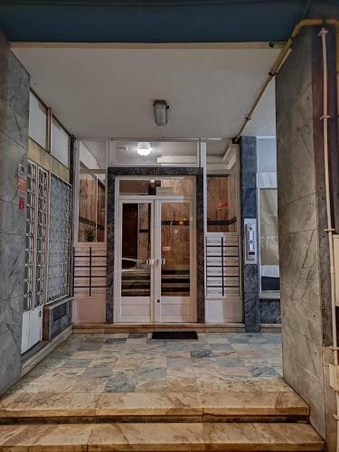 a view of the entrance to a building at Relax Guest House in Lisbon