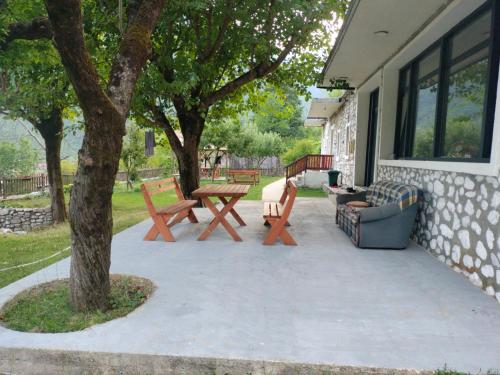 Zahrada ubytování Stomici Guesthouse