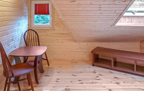 Χώρος καθιστικού στο Beautiful Home In Jezierzany With Wifi