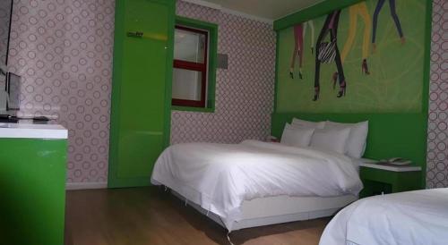 Letto o letti in una camera di Nabiya Hotel