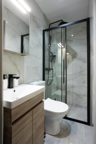 Studio #15 luxury economy