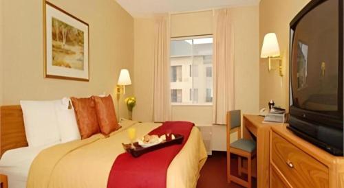 Μια τηλεόραση ή/και κέντρο ψυχαγωγίας στο Quality Inn Dayton North - Vandalia