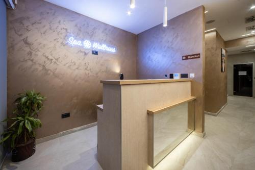 Gambar di galeri bagi Royal Blue Resort & Residences di Tivat