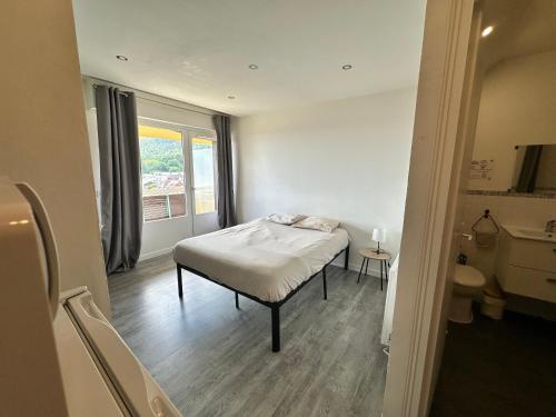 Photo de la galerie de l'établissement HeberGeneve : Vue sur le Jura, à Gex