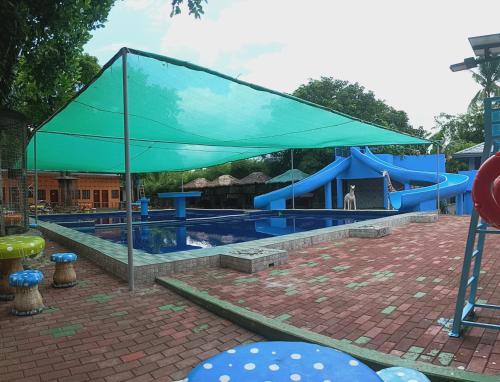 Bazén v ubytování Diamante Events Place and Resort nebo v jeho okolí