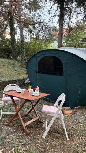 Fotografie z fotogalerie ubytování Glamp'in Pink AVALA v destinaci Vrčin