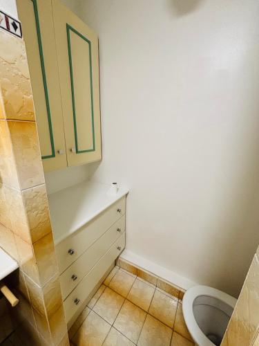 Ένα μπάνιο στο T2 Menton - Garage - Proche centre ville & mer
