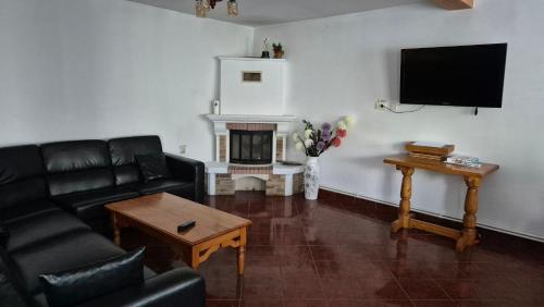 Μια τηλεόραση ή/και κέντρο ψυχαγωγίας στο Casa Dobrin