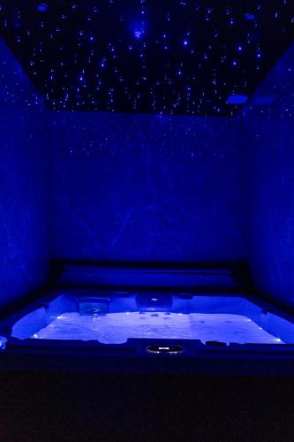 Ảnh trong thư viện ảnh của L'étoilé Strasbourg Jacuzzi Détente & Confort ở Strasbourg